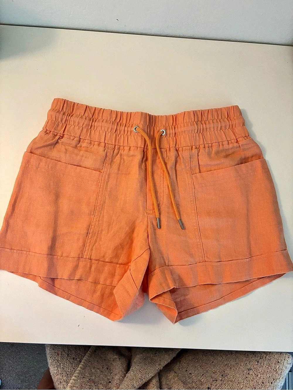 Athleta Cabo Linen 4" Short Orange Athletic Shorts Size 4